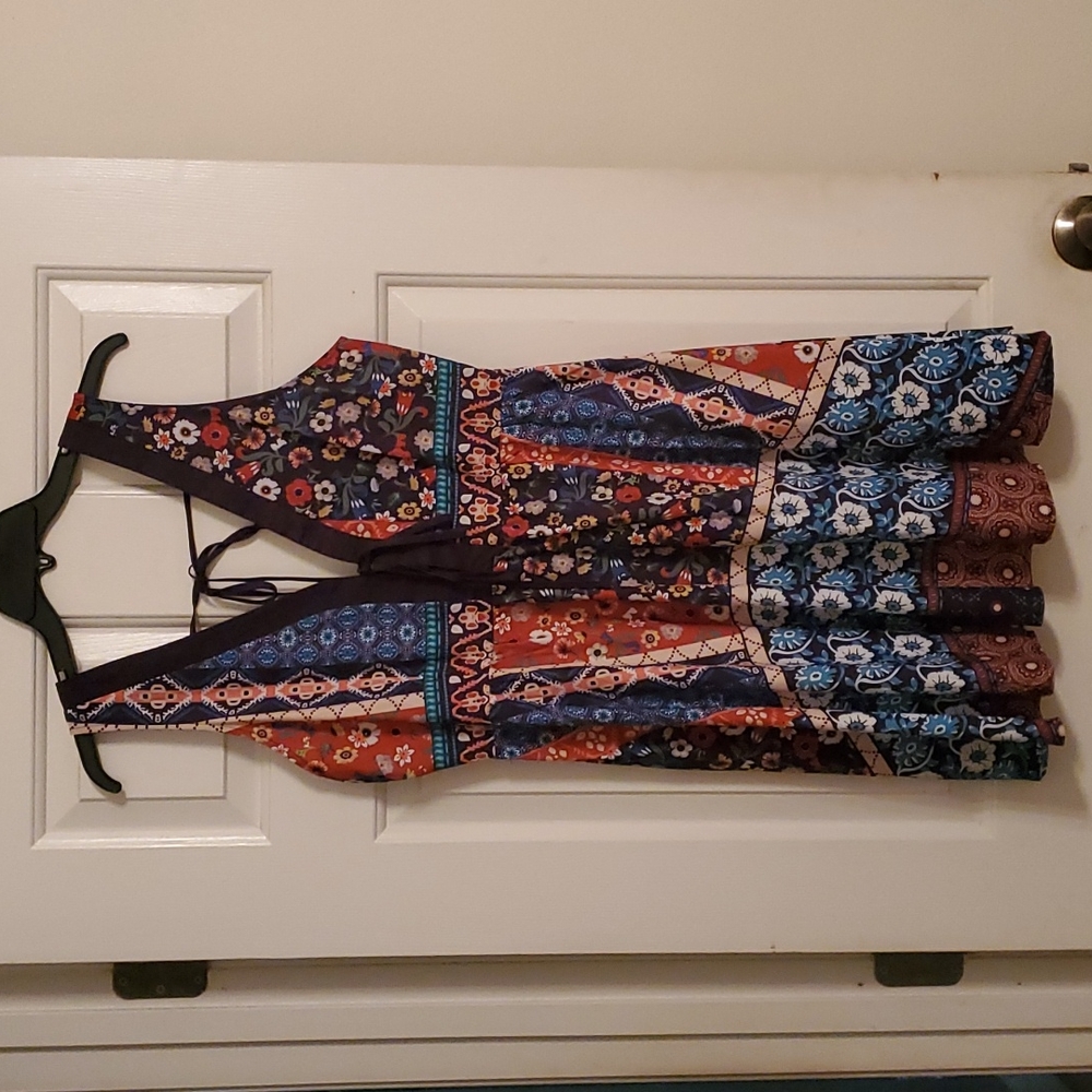 Dress - Knee length